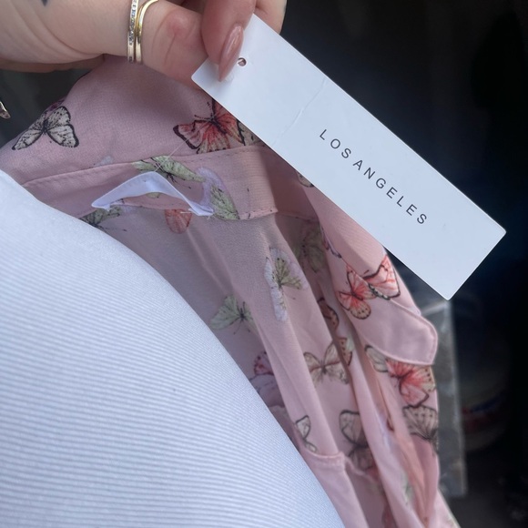 Boutique Butterfly tie front top nwt - Picture 8 of 8